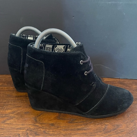 Toms Women’s Desert Wedge Booties - Picture 1 of 7